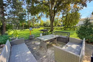 629 Barberry Rd, Highland Park, IL 60035 - Photo 21