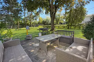 629 Barberry Rd, Highland Park, IL 60035 - Photo 15