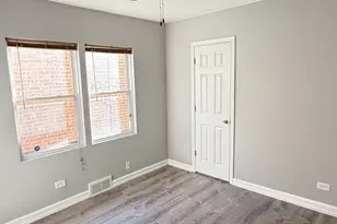 4401 S Homan Ave, Chicago, IL 60632 - Photo 13