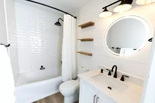 2029 Westview Ln, Round Lake Beach, IL 60073 - Photo 9