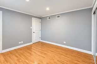 7838 Garden Ln, Justice, IL 60458 - Photo 11