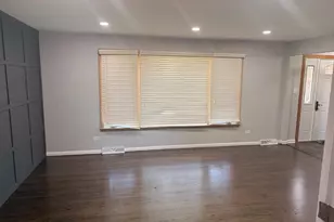 9336 Moody Ave, Oak Lawn, IL 60453 - Photo 5