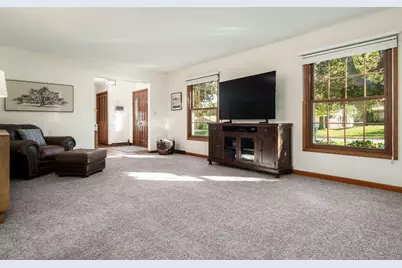 1158 Roxbury Road, Rockford, IL 61107 - Photo 13