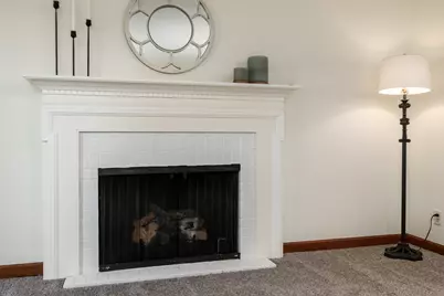 1158 Roxbury Road, Rockford, IL 61107 - Photo 11
