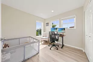 2112 S Crambourne Way, Arlington Heights, IL 60005 - Photo 17