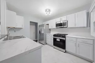 15321 Willow Ln, Markham, IL 60428 - Photo 7
