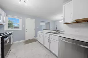 15321 Willow Ln, Markham, IL 60428 - Photo 17