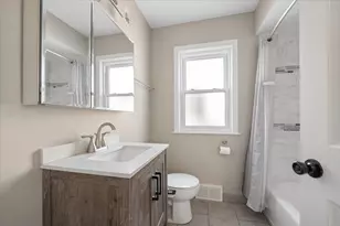 6539 N Neva Ave, Chicago, IL 60631 - Photo 15