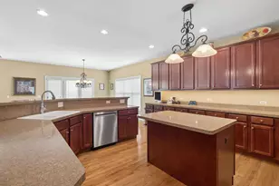 12237 Winterberry Ln, Plainfield, IL 60585 - Photo 11