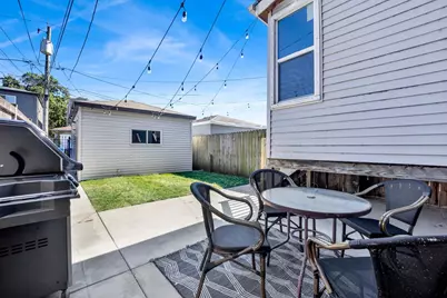 4627 S Saint Lawrence Avenue, Chicago, IL 60653 - Photo 35