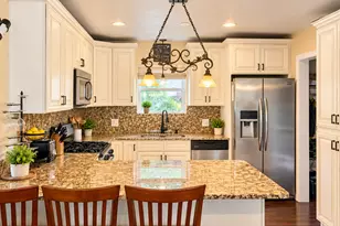 1442 Suffolk Ave, Westchester, IL 60154 - Photo 5