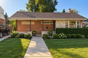 1442 Suffolk Ave, Westchester, IL 60154 - Photo 1