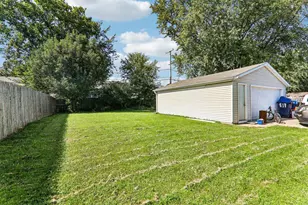 3468 Charleston Rd, Waukegan, IL 60087 - Photo 15