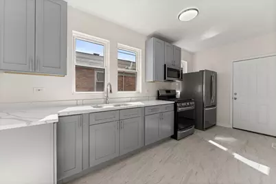 8950 S Lowe Avenue, Chicago, IL 60620 - Photo 13
