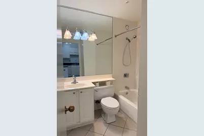211 E Ohio Street #2706, Chicago, IL 60611 - Photo 11