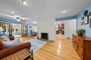 419 S Phelps Ave, Arlington Heights, IL 60004 - Photo 3