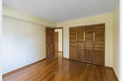 9400 Bay Colony Drive #2W, Des Plaines, IL 60016 - Photo 9