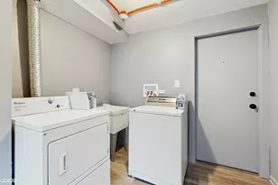 10360 Michael Todd Terrace, Glenview, IL 60025 - Photo 13
