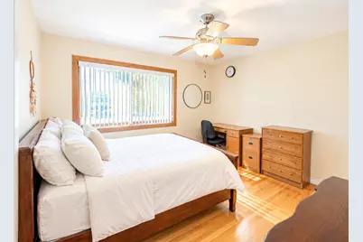 7019 N Ridge Boulevard #1A, Chicago, IL 60645 - Photo 9