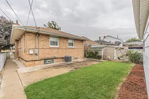 1528 N 21st Ave, Melrose Park, IL 60160 - Photo 25