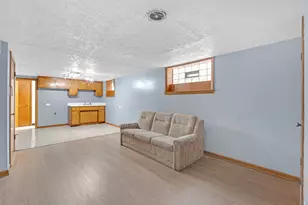 1528 N 21st Ave, Melrose Park, IL 60160 - Photo 15