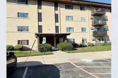 535 S Cleveland Avenue S #305, Arlington Heights, IL 60005 - Photo 1