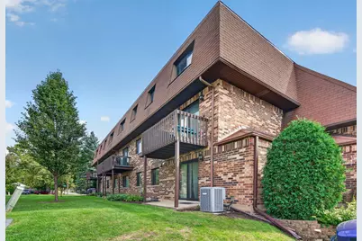 177 Uteg Street #104C, Crystal Lake, IL 60014 - Photo 3