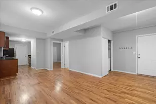 1464 W Ohio St, Chicago, IL 60642 - Photo 3