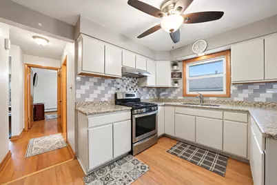 9429 Major Avenue, Oak Lawn, IL 60453 - Photo 11