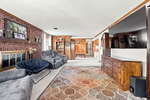 23 Coffman Ln, Plano, IL 60545 - Photo 5