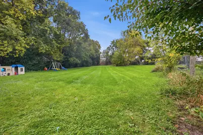 931 Bonniebrook Avenue, Mundelein, IL 60060 - Photo 19