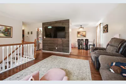 931 Bonniebrook Avenue, Mundelein, IL 60060 - Photo 3