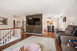931 Bonniebrook Ave, Mundelein, IL 60060 - Photo 3