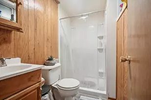 931 Bonniebrook Ave, Mundelein, IL 60060 - Photo 13