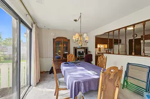 215 Brookston Dr, Schaumburg, IL 60193 - Photo 5