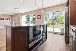 192 W Fox Hill Dr, Buffalo Grove, IL 60089 - Photo 7