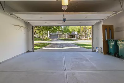 192 W Fox Hill Drive, Buffalo Grove, IL 60089 - Photo 41