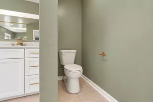 192 W Fox Hill Dr, Buffalo Grove, IL 60089 - Photo 27