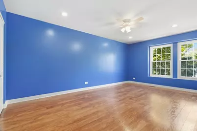 192 W Fox Hill Drive, Buffalo Grove, IL 60089 - Photo 29