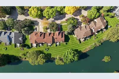 192 W Fox Hill Drive, Buffalo Grove, IL 60089 - Photo 51