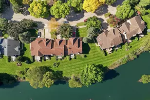 192 W Fox Hill Dr, Buffalo Grove, IL 60089 - Photo 51