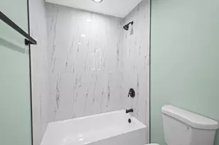 300 Hickory Ave, Romeoville, IL 60446 - Photo 25