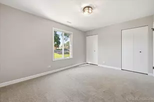 1654 Dover Ct, Wheaton, IL 60189 - Photo 17