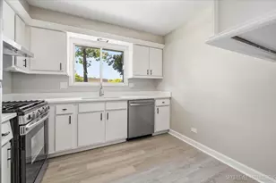 1654 Dover Ct, Wheaton, IL 60189 - Photo 11