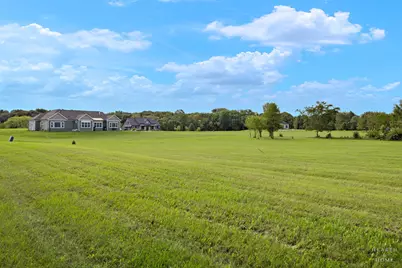 1813 Chloe Trail, Johnsburg, IL 60051 - Photo 11
