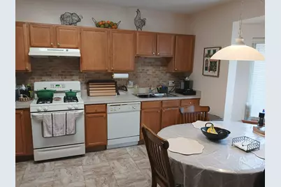 701 5th Avenue N 5th Avenue #102, Addison, IL 60101 - Photo 5