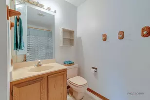 705 Royal Glen Dr, Cary, IL 60013 - Photo 15