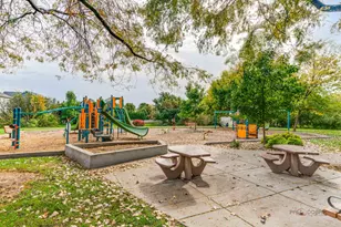 705 Royal Glen Dr, Cary, IL 60013 - Photo 23