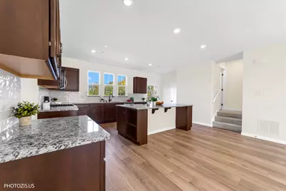 212 Mountain Interval Road #06325, Schaumburg, IL 60193 - Photo 9