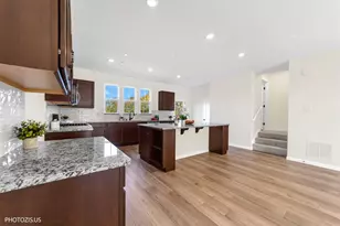 212 Mountain Interval Rd, Schaumburg, IL 60193 - Photo 9